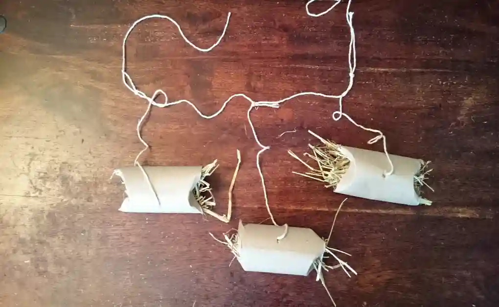 rabbit toy toilet roll hanging hay roll pt5